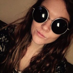 Meet your Posher, Chelsey